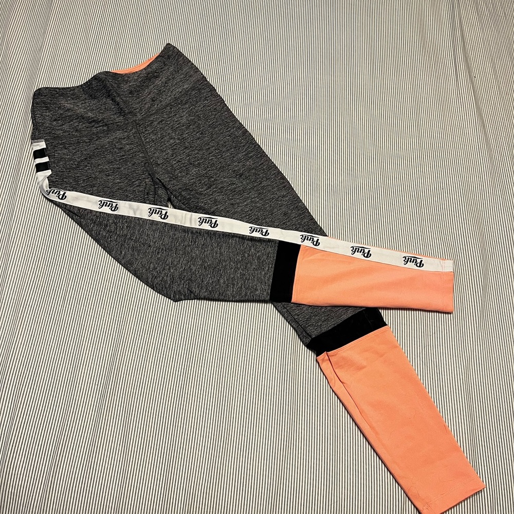 VS Pink Ultimate Legging